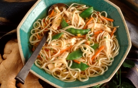 Far-East-Chicken-Noodle Soup low-res.JPG