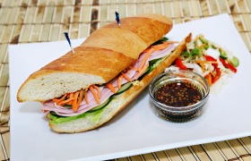 vietnamese banh mi sandwich lo res.JPG